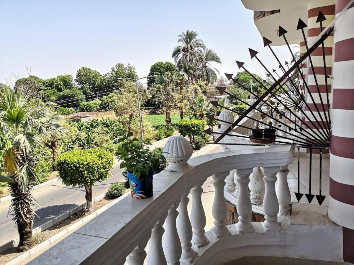 Luxor Hotel Bella Vista Apartments And Hotel ภายนอก รูปภาพ